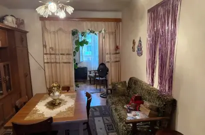 3-Room Apartment with a Loggia in Telavi