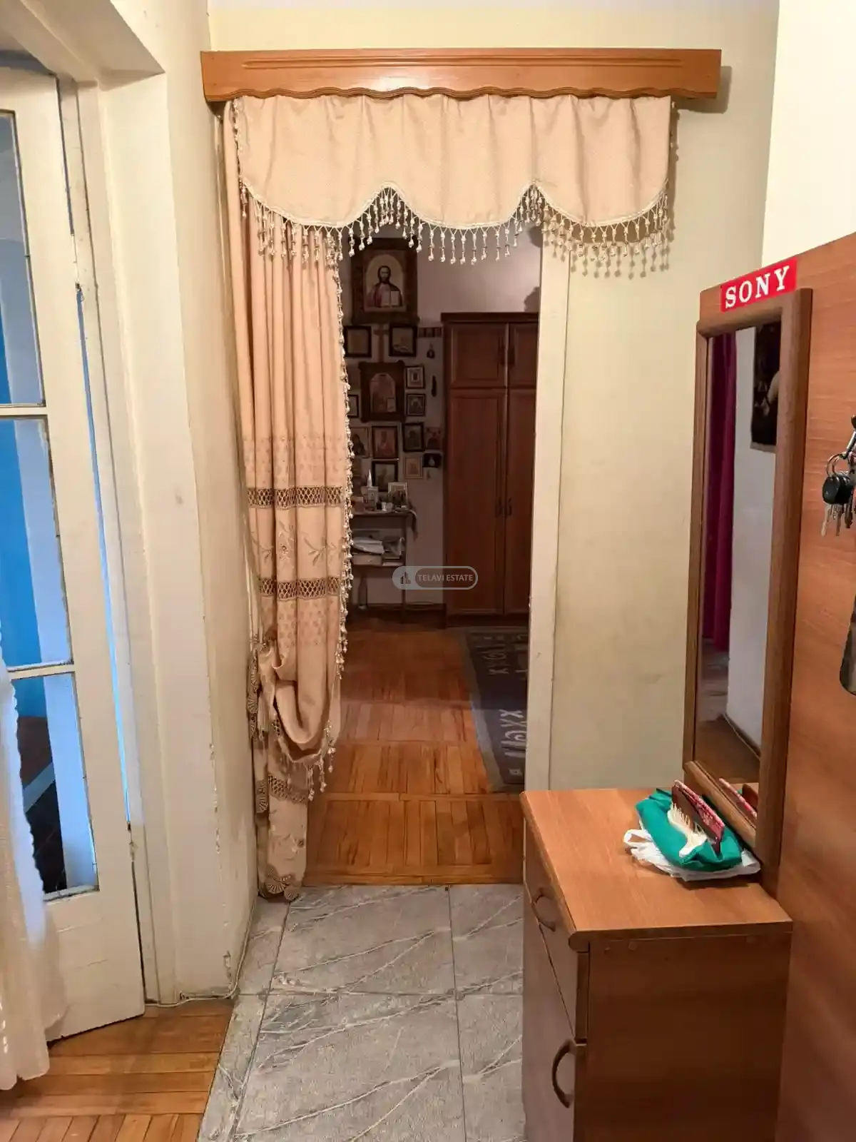 3 ოთახიანი ბინა ლოჯით თელავში