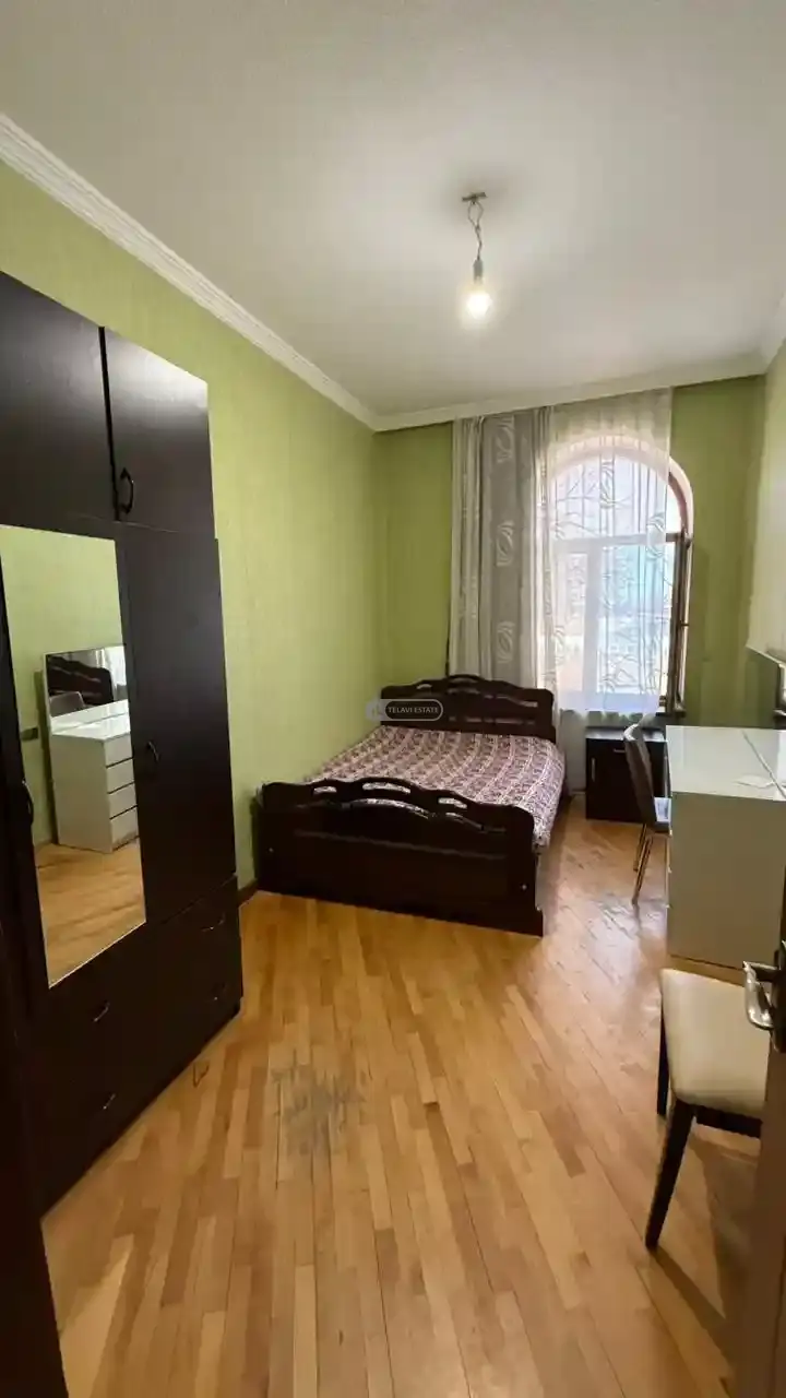 ქირავდება 2 ოთახიანი ბინა თელავში