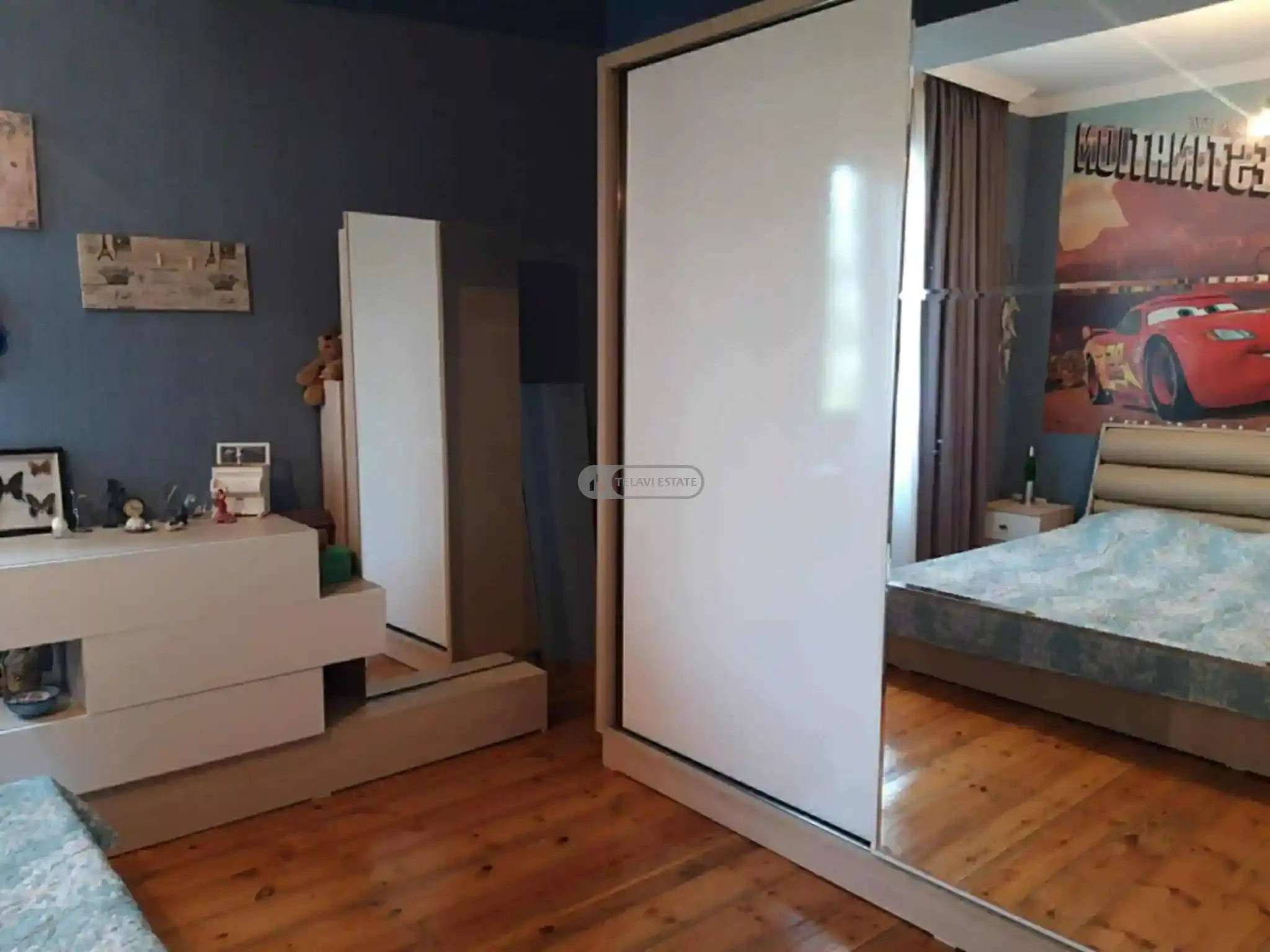 ქირავდება 4 ოთახიანი ბინა თელავში