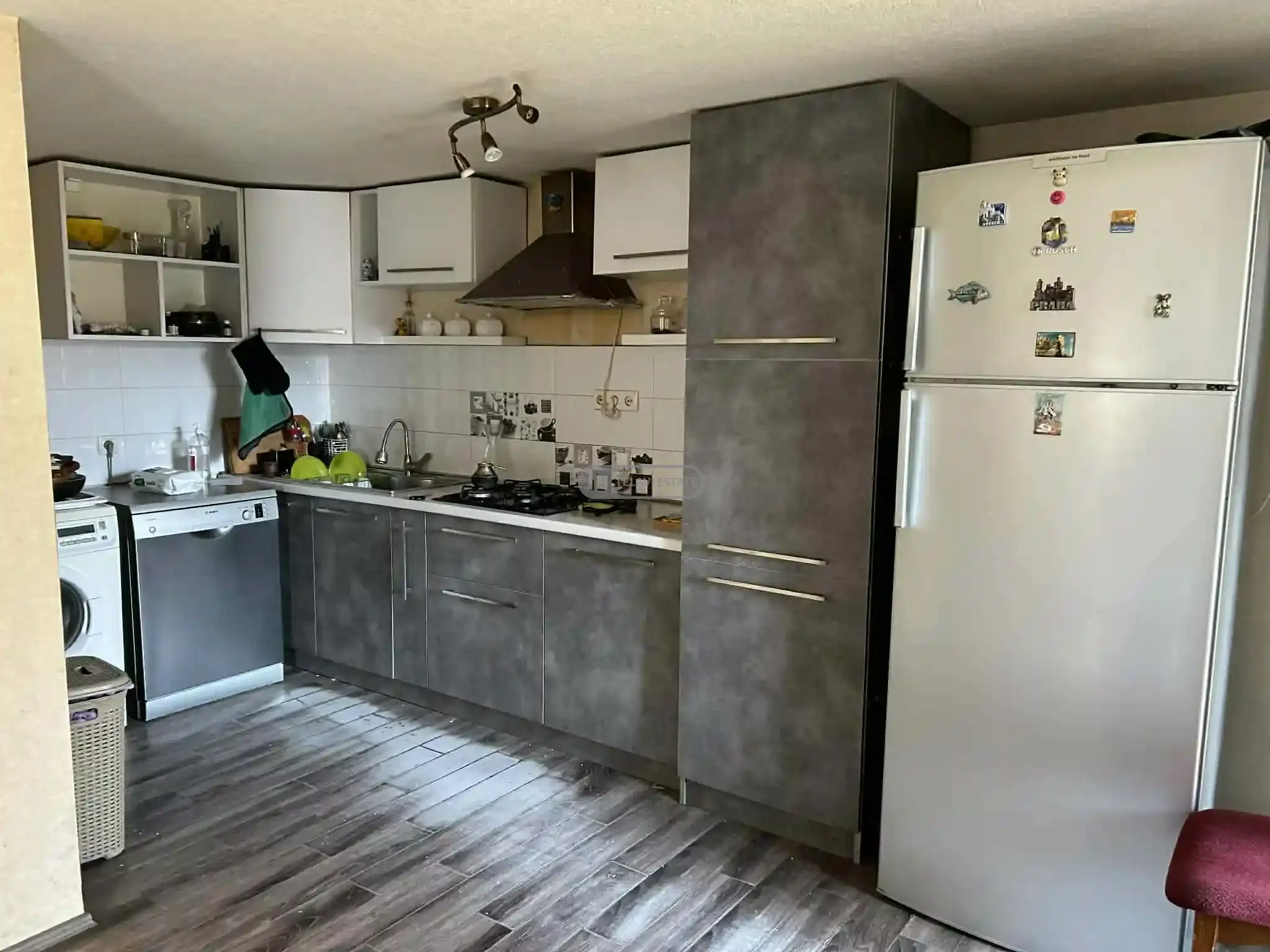 ქირავდება სახლი თელავში