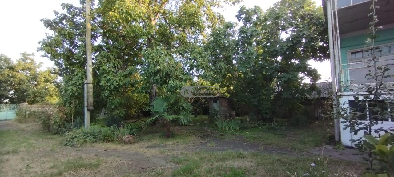 ორსართულიანი სახლი წინანდალში