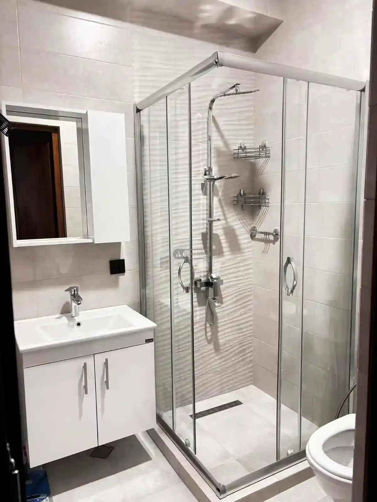 ქირავდება 2 ოთახიანი ბინა თელავში