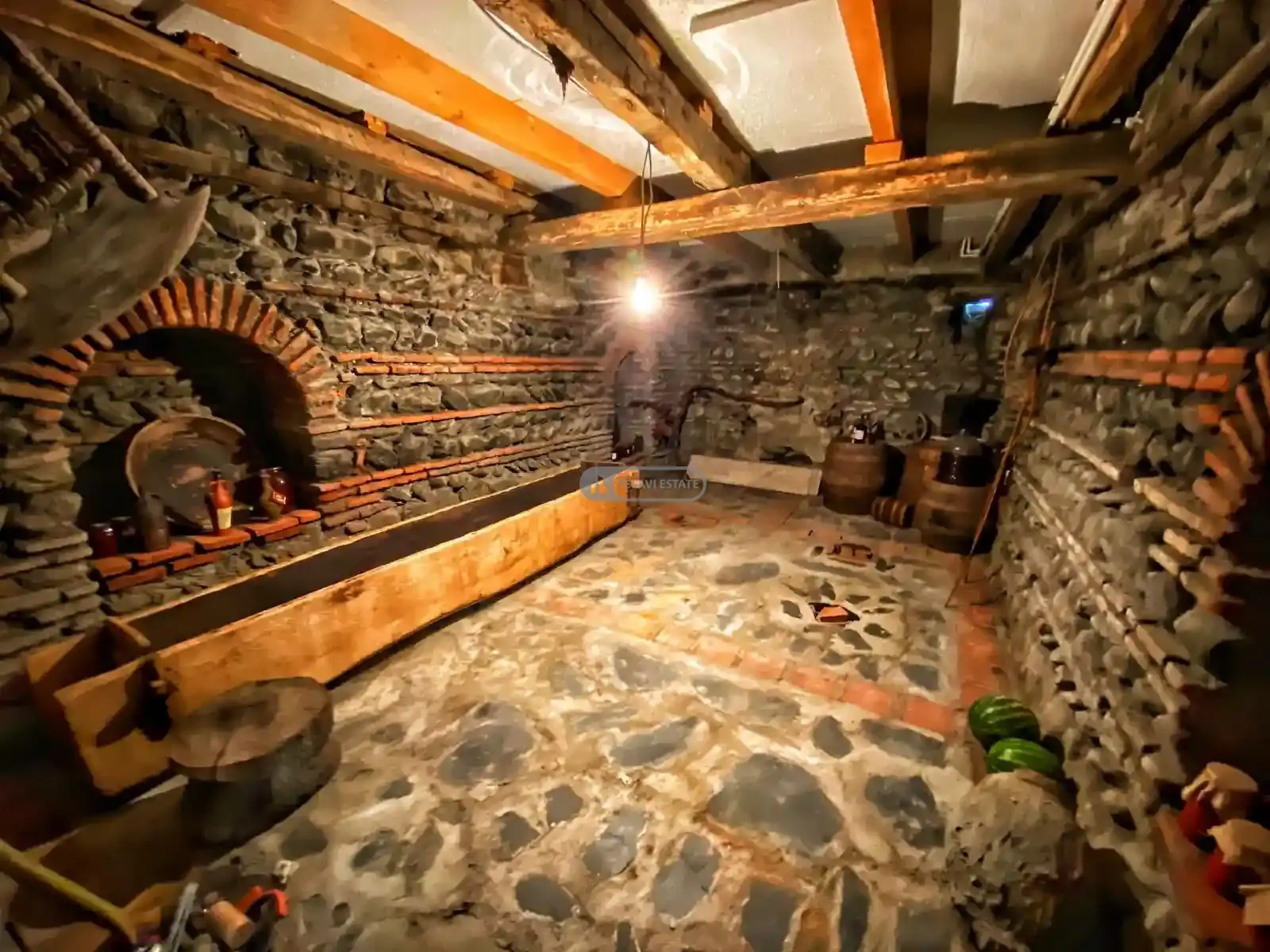 სასტუმრო ყვარელში