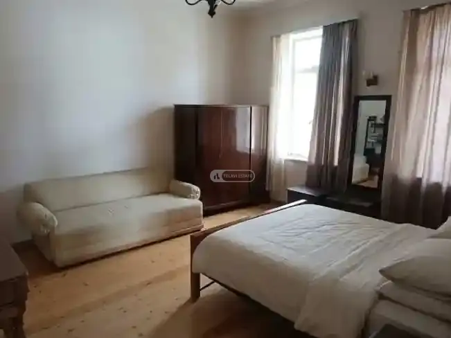 ბელეტაჟი სახლი თელავის ცენტრთან ახლოს