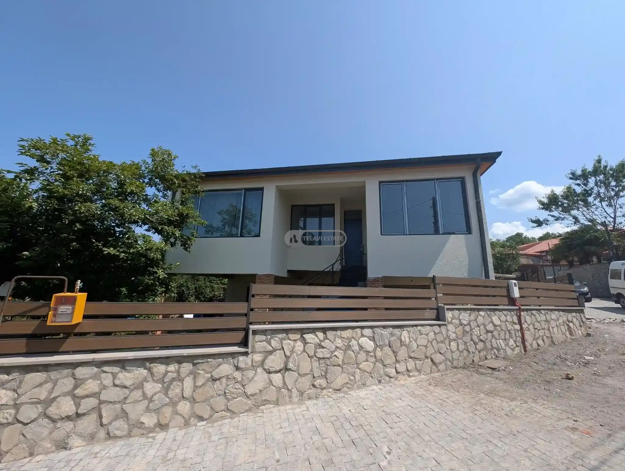 ახალი აშენებული სახლი თელავში