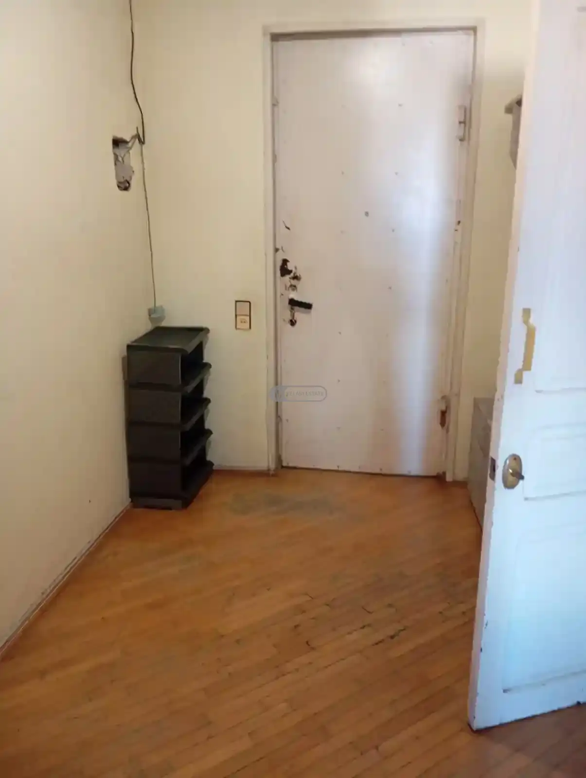 ქირავდება 2 ოთახიანი ბინა თელავში