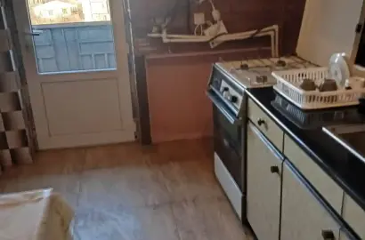 ქირავდება 2 ოთახიანი ბინა თელავში