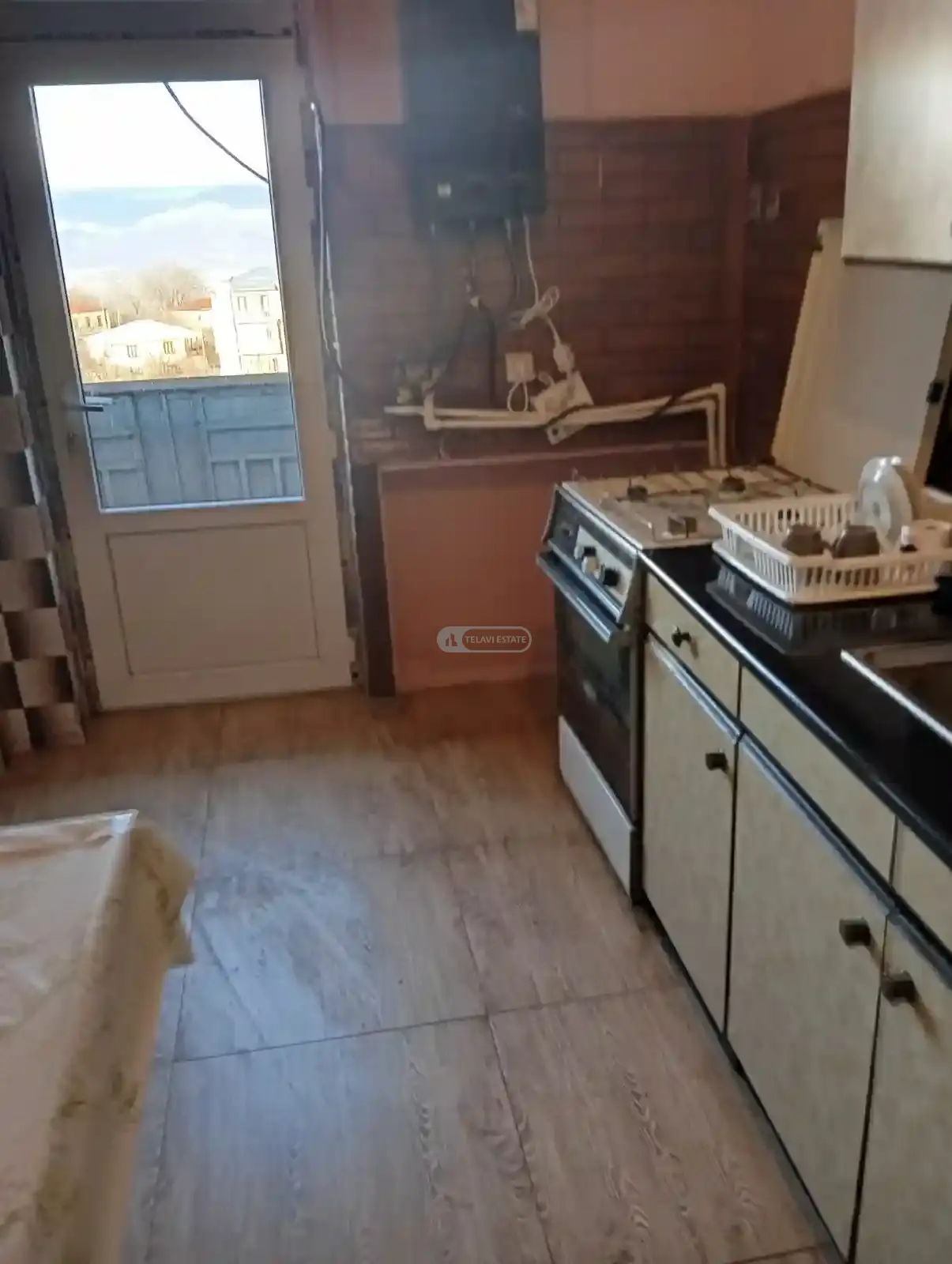 ქირავდება 2 ოთახიანი ბინა თელავში