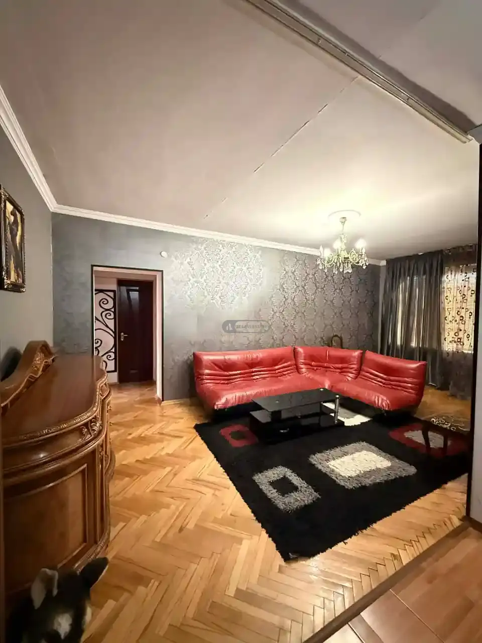 ქირავდება 5 ოთახიანი ბინა