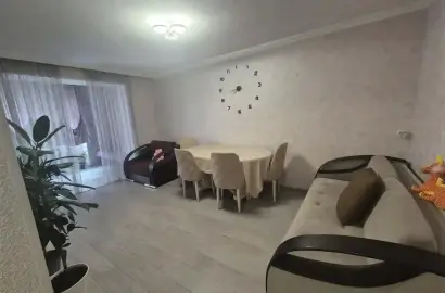 3-Room Apartment with a Loggia in Telavi