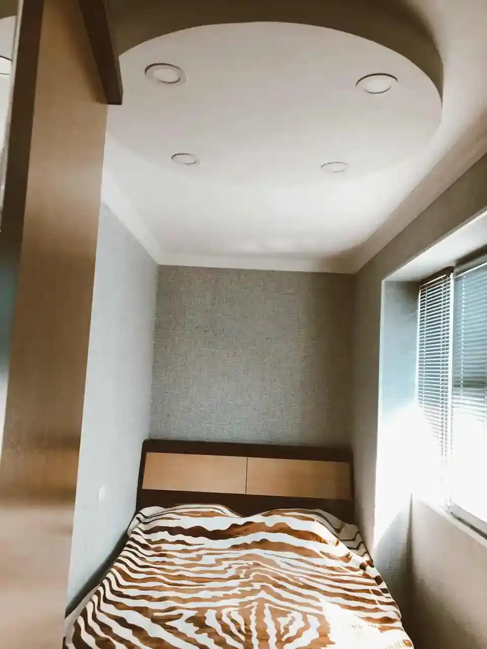 2 ოთახიანი ბინა ლოჯით თელავში