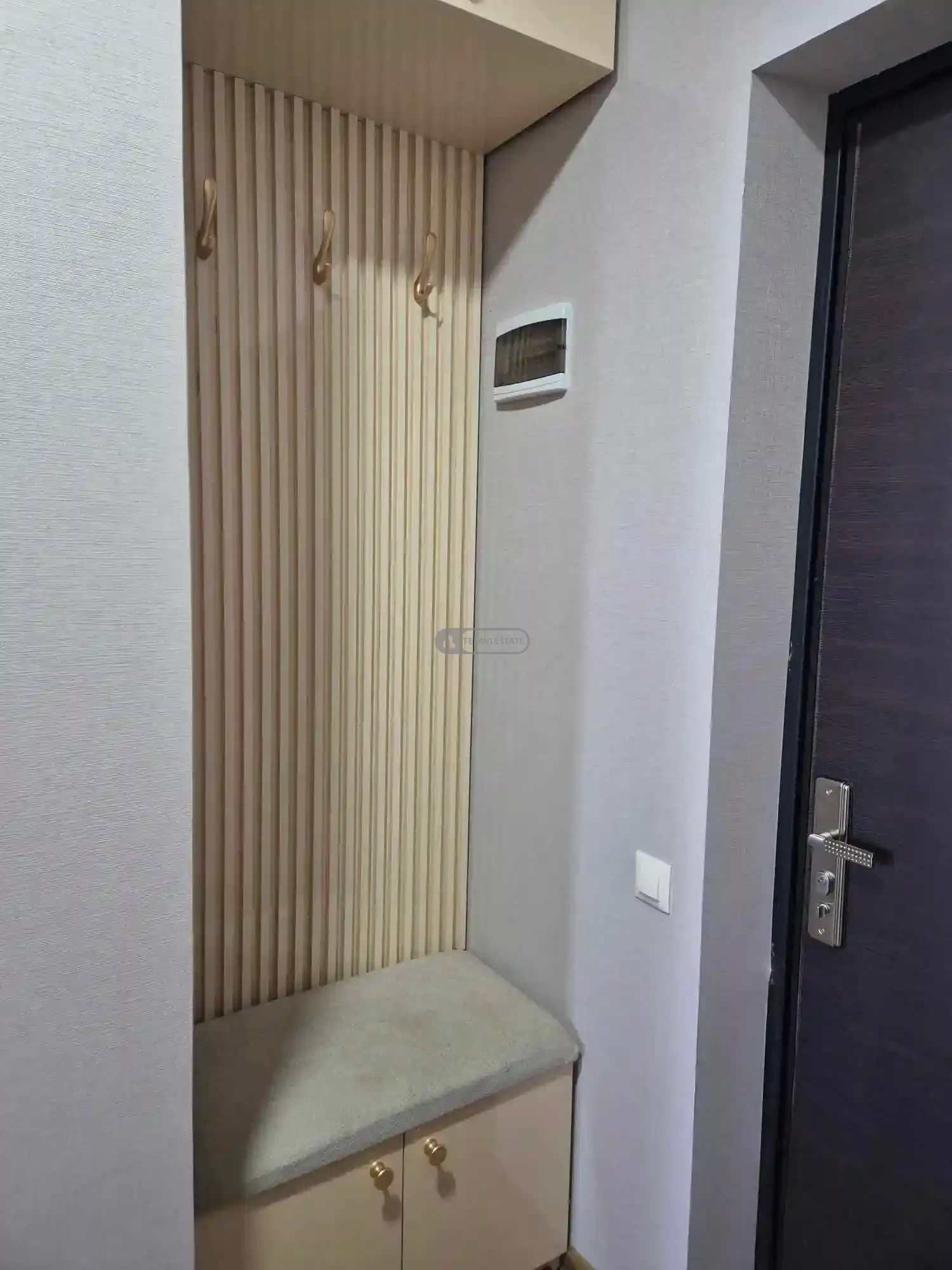 ქირავდება 2 ოთახიანი ბინა თელავში